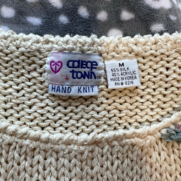 VTG College Town Hand Knit Top Silk Blend Pastel Size Medium - Picture 5 of 10